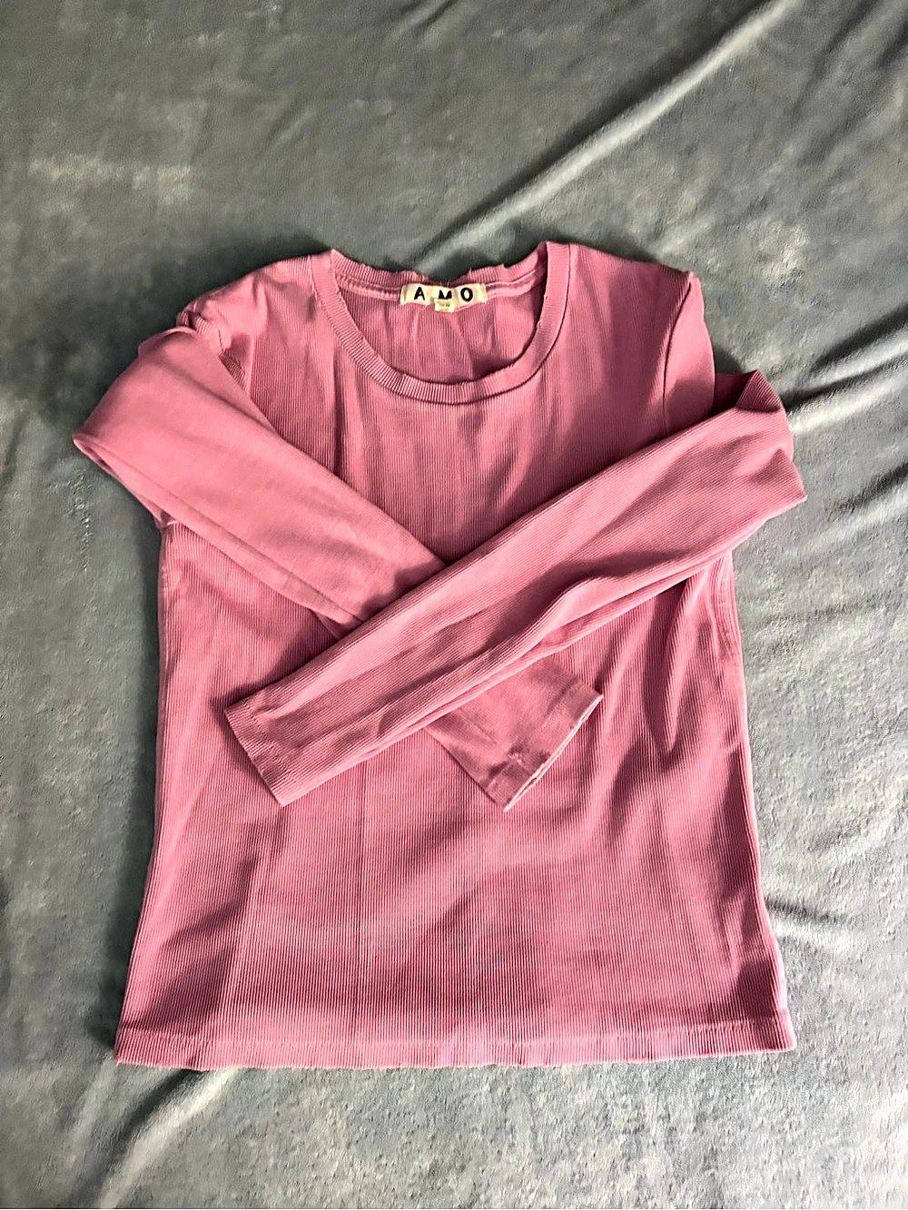 AMO Long Sleeve Tee in Pink Size Small